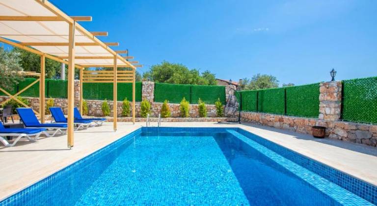 280 m&sup2; Villa