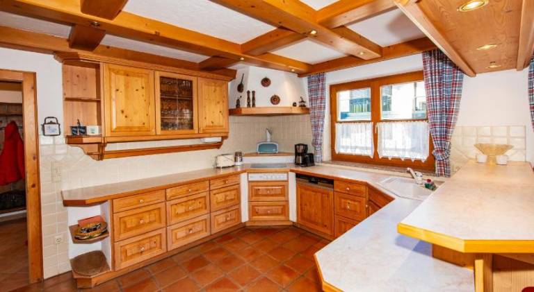 Wonderful vacation home with patio & garden | Close to the ski | Pet-friendly — photo 5