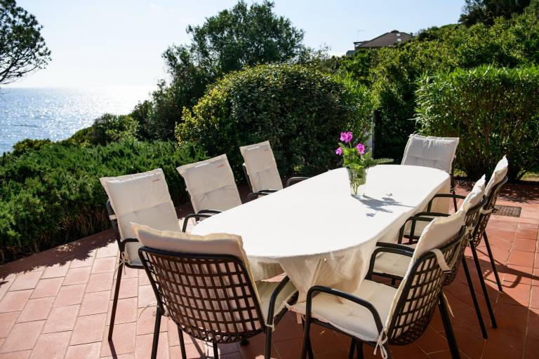 Villa with fast internet, terrace & barbecue | Sea view — photo 4