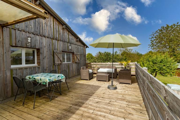 Family-friendly house with pool, terrace & yard | Garden view | Pets allowed in Gaillard
