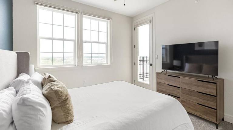 Apartment  Brittany Pointe