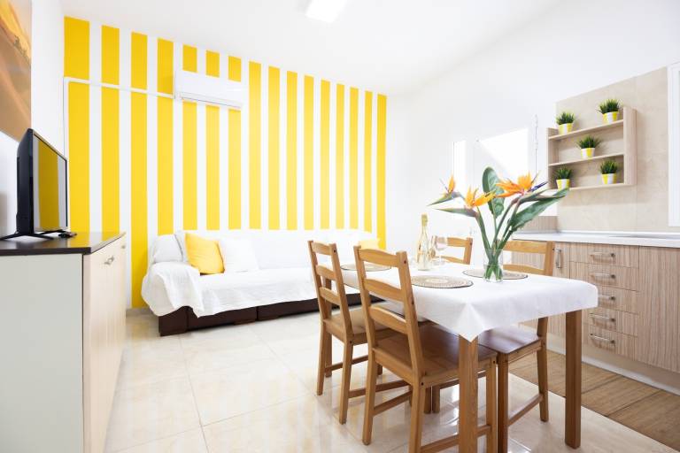 Vacation Home 'Holiday Esquinita' with Wi-Fi and Air Conditioning — photo 3