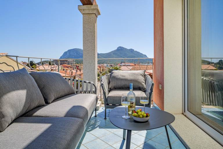 Fully equipped rental apartment with fast internet & terrace | City view | Close to the beach | Good for workation | Pet-friendly — photo 4