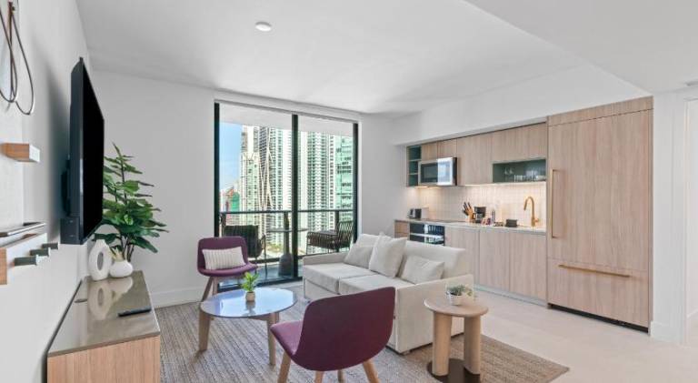 Stunning Views Dwntwn Miami 2BR Unit - Floor 28th — photo 2