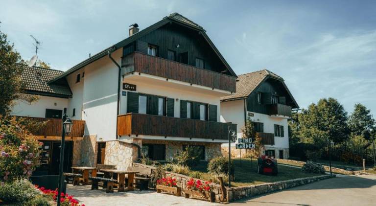 Serviced apartment with sauna, garden & barbecue — photo 3