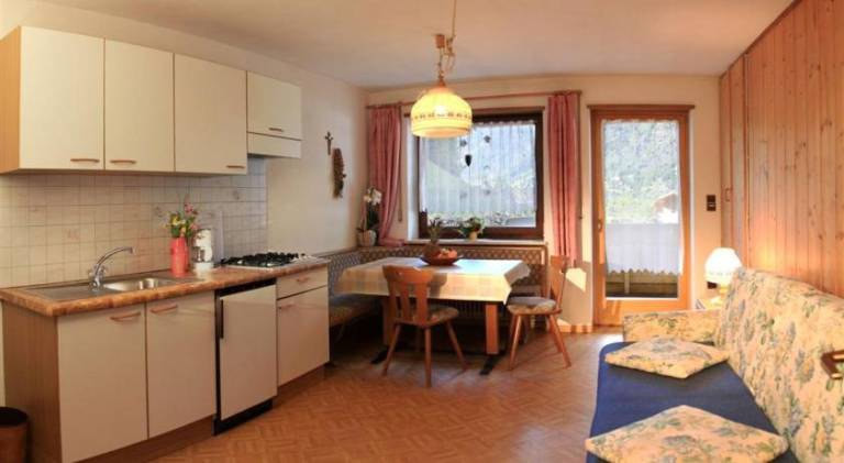 Serviced apartment with garden, sauna & jacuzzi — photo 3