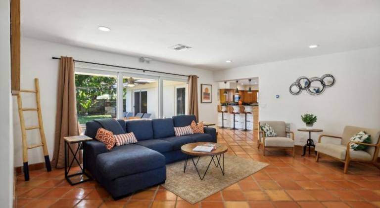 Ample house with pool | Pets allowed — photo 3