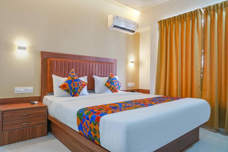 FabHotel Emersion Residency Nr Dnyanjyoti Savitribai Phule Udyan