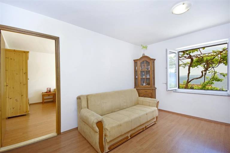 One bedroom apartment near beach Dugi Rat, Omiš (A-7575-b) — photo 4