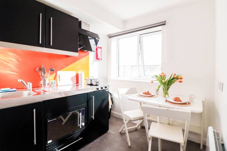 Spacious and Comfortable 2 Bed Flat
