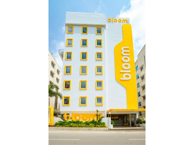 Bloom Hotel Cyber Towers