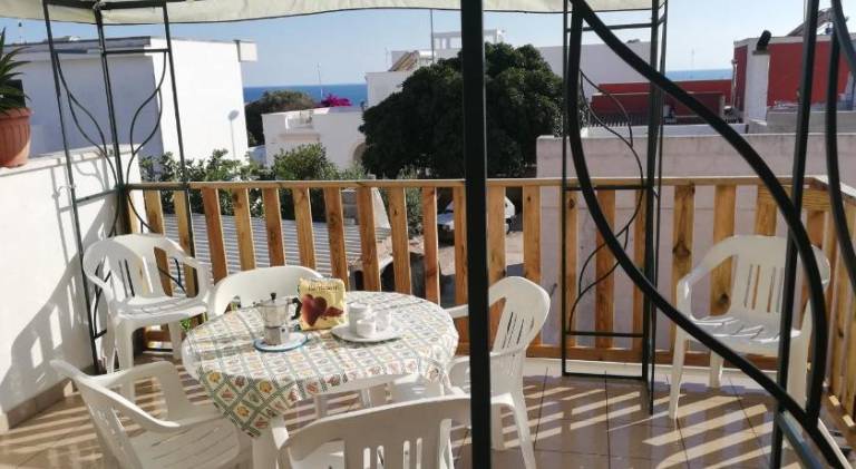 Rental apartment with 2 rooms for 5 persons — photo 4