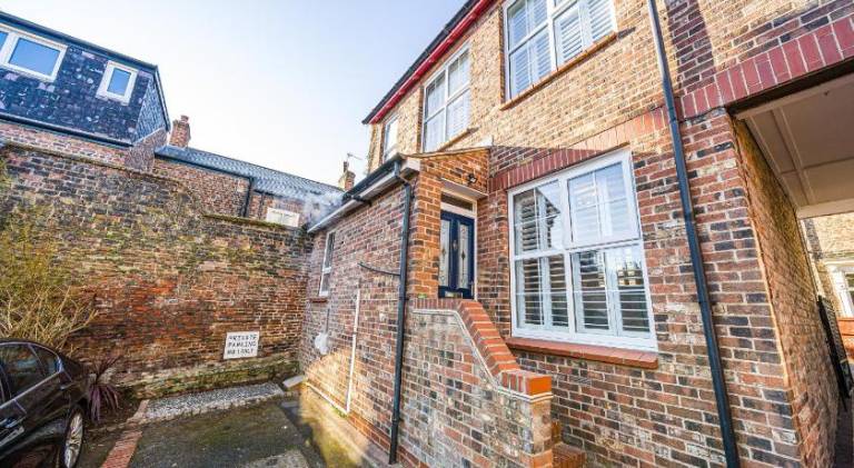 House | Close to York Minster | Pets are welcome — photo 3