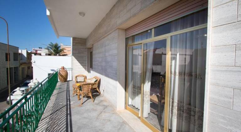 Apartment with terrace, garden & barbeque — photo 5