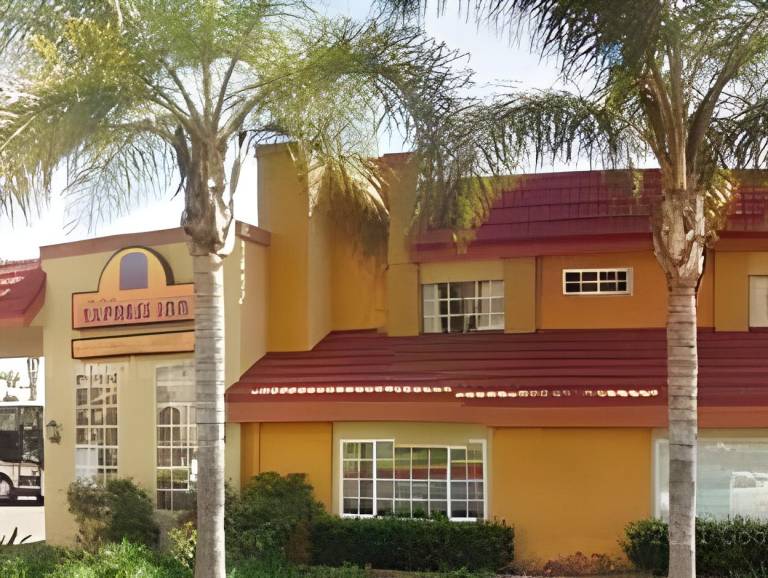 Anaheim Express Inn in Orange, CA