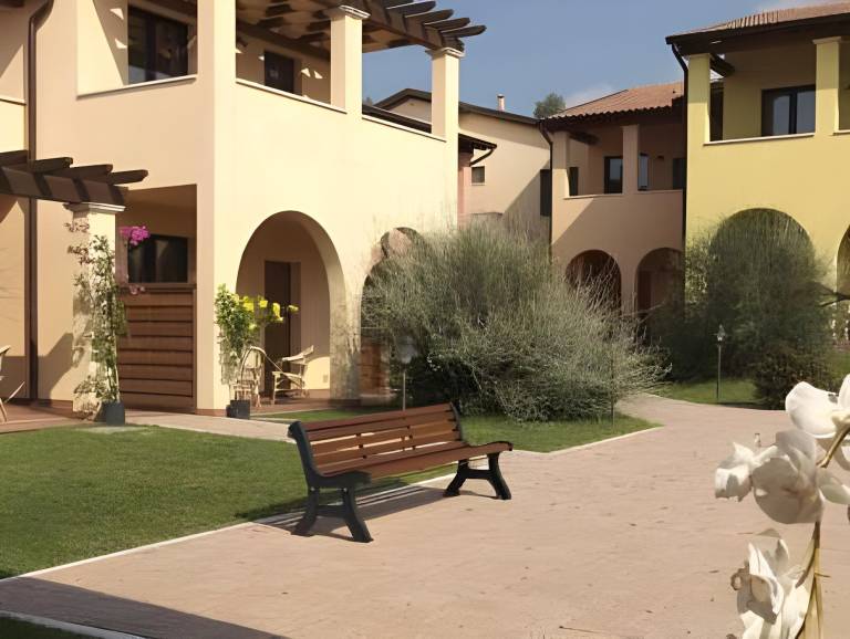 Serviced apartment with pool, terrace & grill in Campiglia Marittima