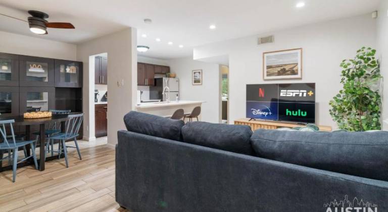 Pleasant house with pool | Good for workation | Pets allowed in Austin, TX