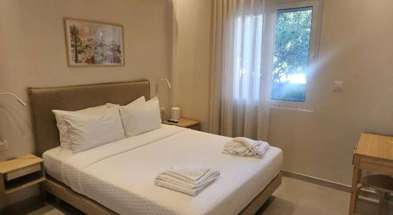 Holiday apartment with yard & patio | Pet-friendly — photo 2