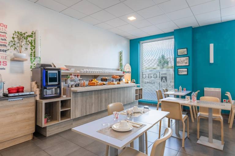 Serviced apartment with terrace | Suitable for remote work — photo 2