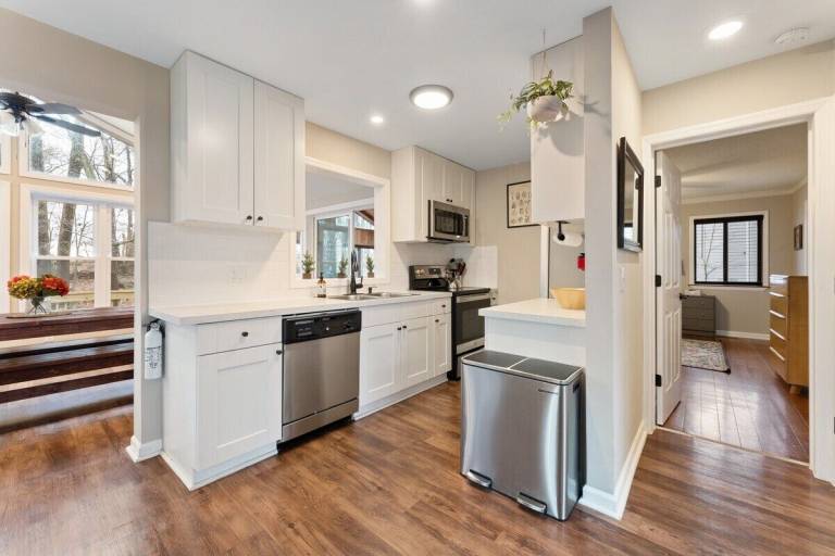 House  Bartonsville