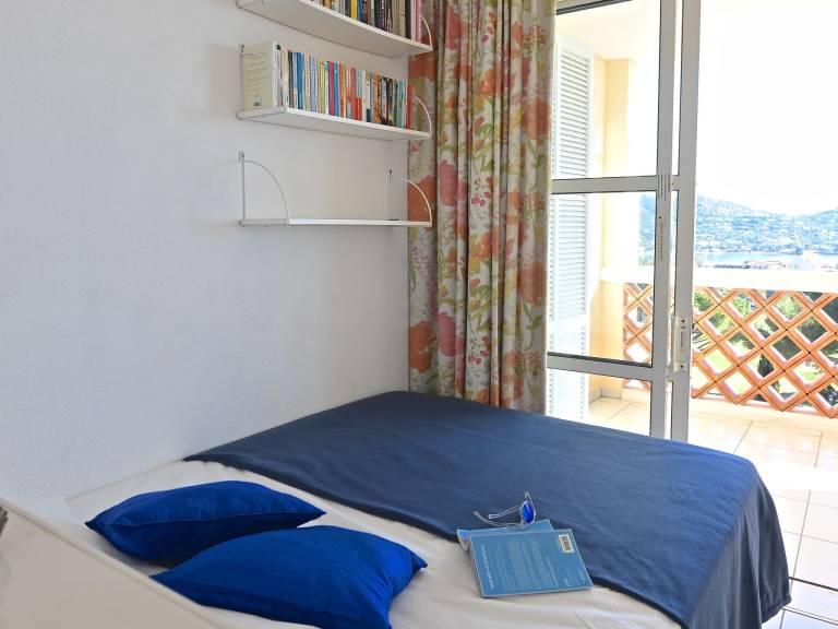 Family-friendly holiday apartment with garden, pool & terrace | Sea view | Pets allowed — photo 5