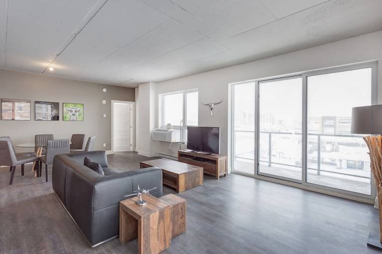 Apartment  Laval