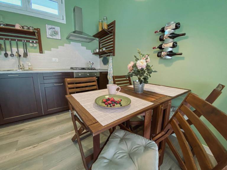 Hostel with garden & terrace — photo 2
