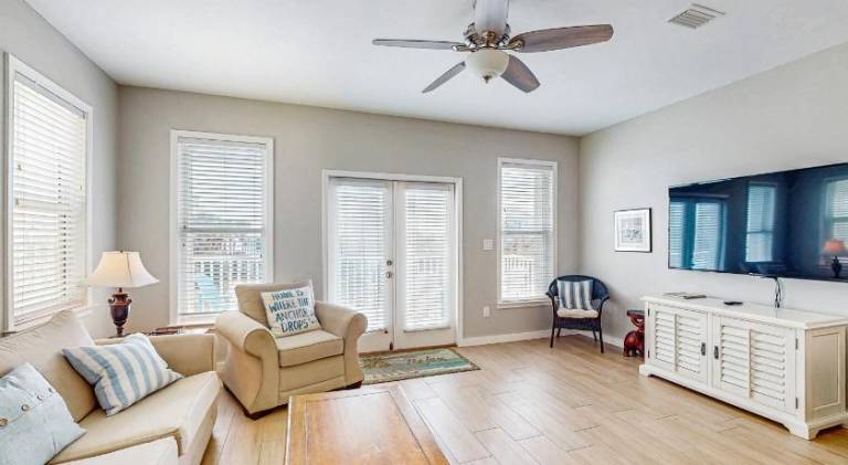 Spacious Seabreeze Trail home with gulf views & shared pool - short walk to beach in Rosemary Beach, FL