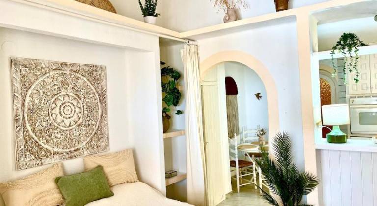 Rental apartment with terrace & pool | Dogs allowed in Mora