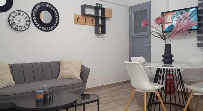 Διαμέρισμα Kini