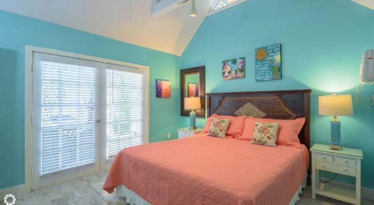 House with pool | Close to Southernmost Point | Pets allowed — photo 2