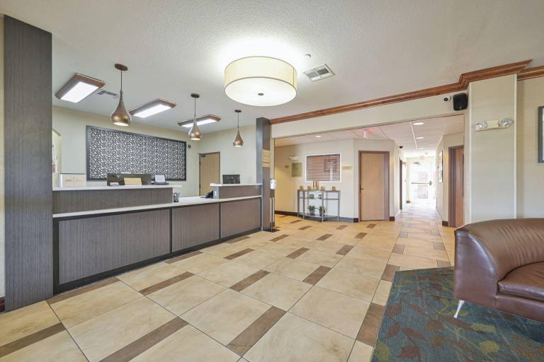 Affordable Suites of America Tulsa — photo 3