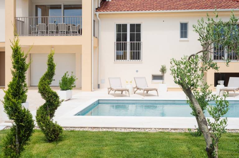 Villa with BBQ, terrace & private pool | Mountain view — photo 3