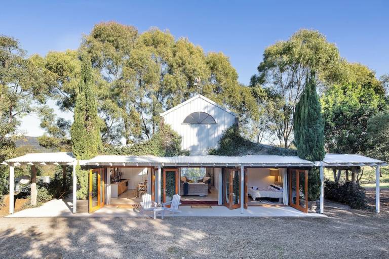 Accommodation Coomba Park