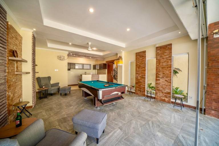 House with patio & pool — photo 3