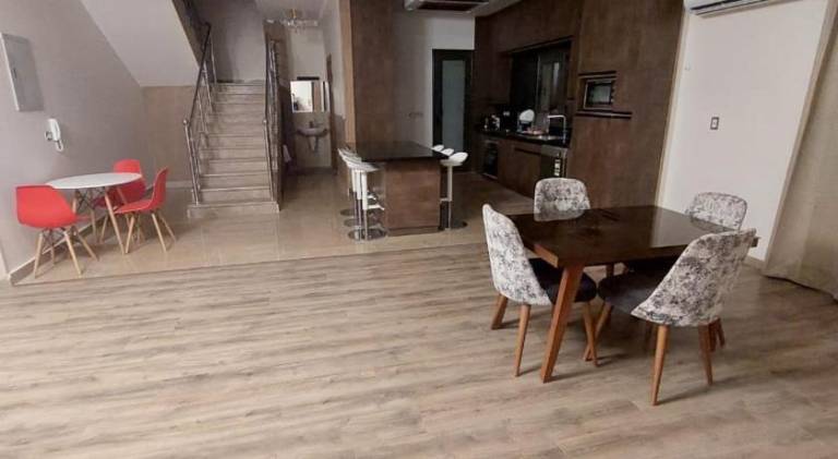 220 m&sup2; Villa