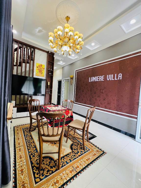 Villa with barbeque & yard — photo 3