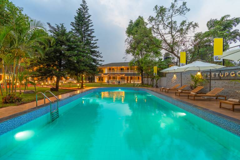 The Hosteller Lonavala City Centre