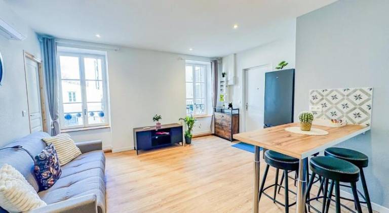 Holiday apartment with 1 room for 4 persons in Aubiere