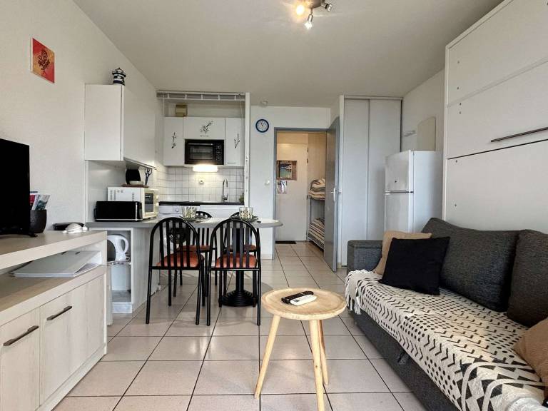 Studio Cabin with WIFI and Air Conditioning in Banyuls-sur-Mer in Banyuls-sur-Mer