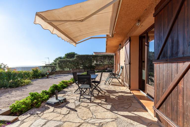 Studio with garden, terrace & BBQ | Sea view | Pets allowed — photo 2