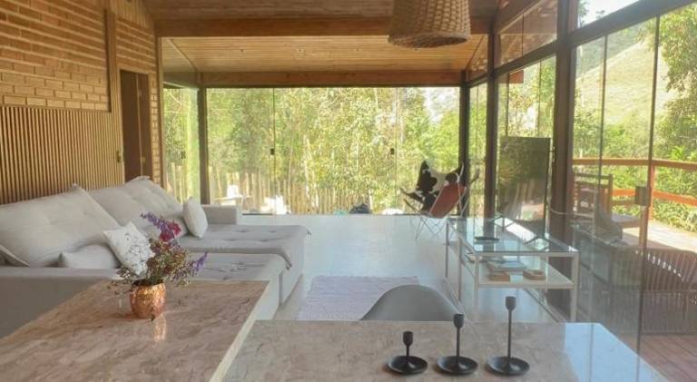 Lodge with garden, barbecue & patio — photo 4