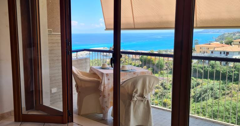 Ferienwohnung in Tropea, Zambrone f&uuml;r max. 3 Personen