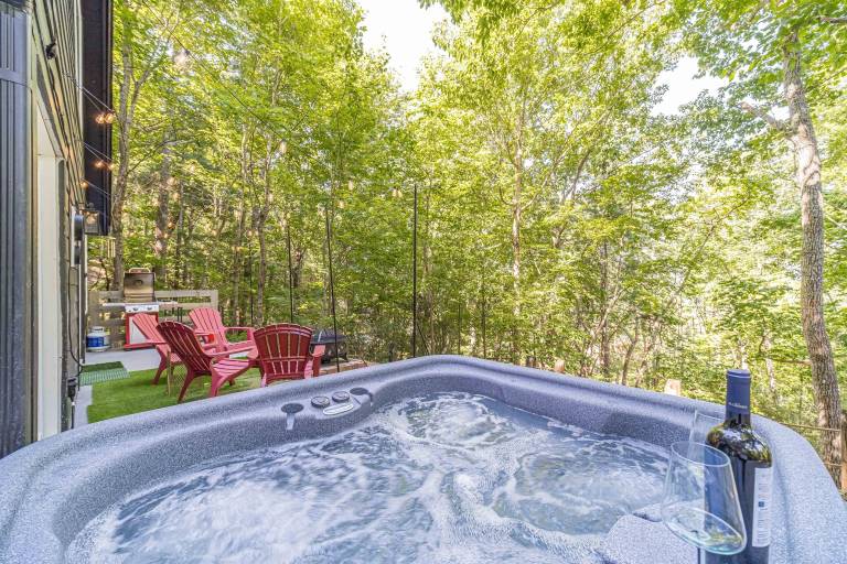 Cabin Clarkesville
