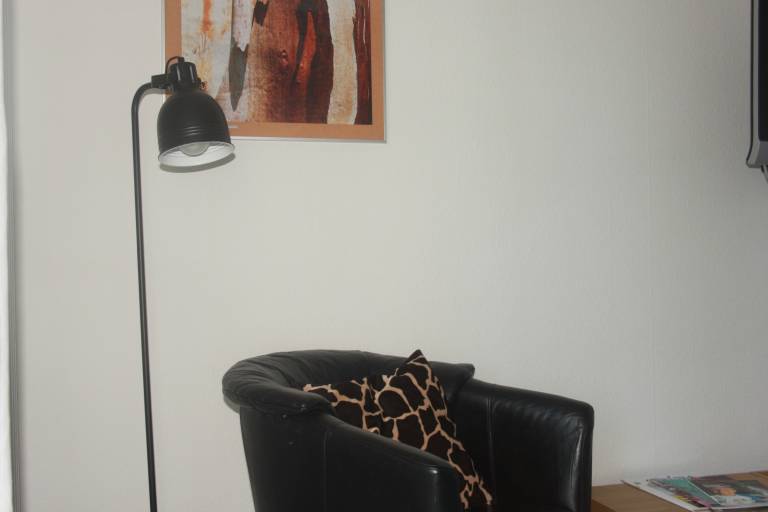 Apartment '2-Raum- A43 Mit Küche' with Shared Garden and Wi-Fi — photo 5