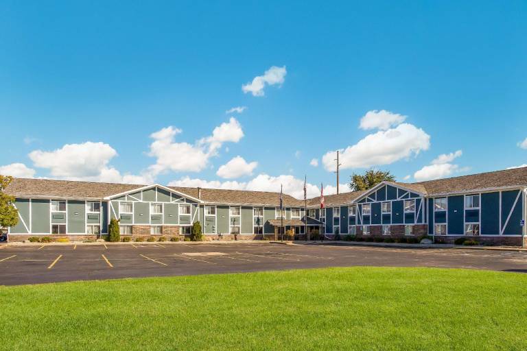 Americas Best Value Inn Birch Run in Saginaw, MI