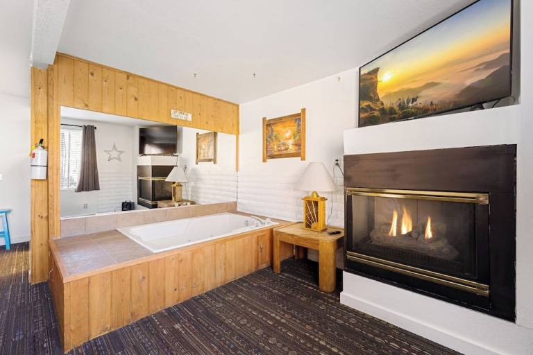Lodge Big Bear Lake