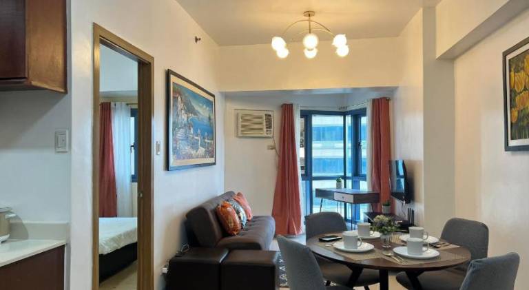 Serviced apartment with pool & garden — photo 5