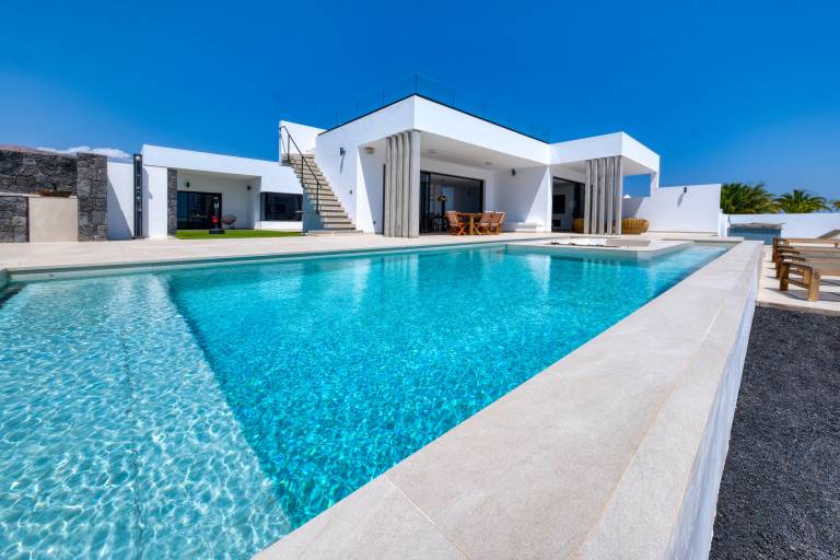Villa  Puerto Calero
