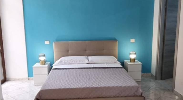 Rental apartment with patio in Pozzuoli
